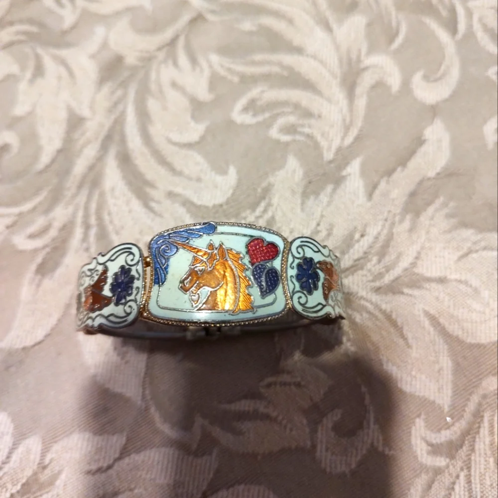 💙🦄💙Glorious 80's RARE Vintage Enameled Unicorn & Floral Hinge Bangle Bracelet - Picture 12 of 14